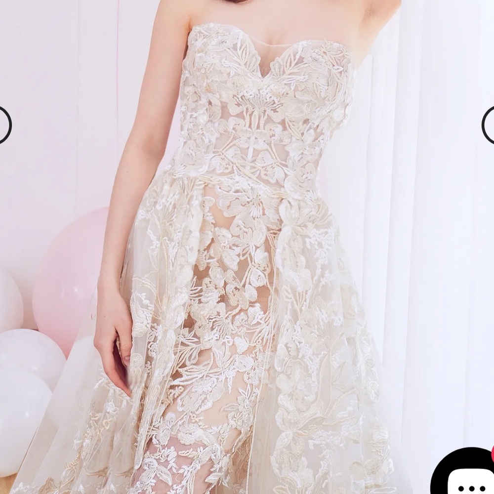 Nude Illusion Lace Corset-Style Strapless Wedding Dress